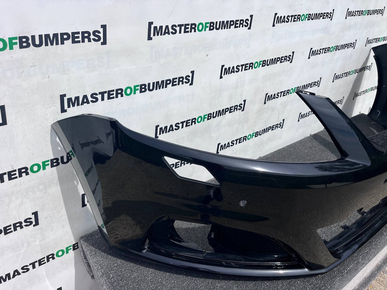 Seat Alhambra Cr Ecomotive Mpv 2012-2020 Front Bumper 4 Pdc +jets Genuine [o706]