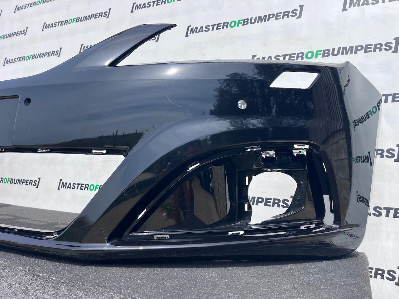 Seat Alhambra Cr Ecomotive Mpv 2012-2020 Front Bumper 4 Pdc +jets Genuine [o706]