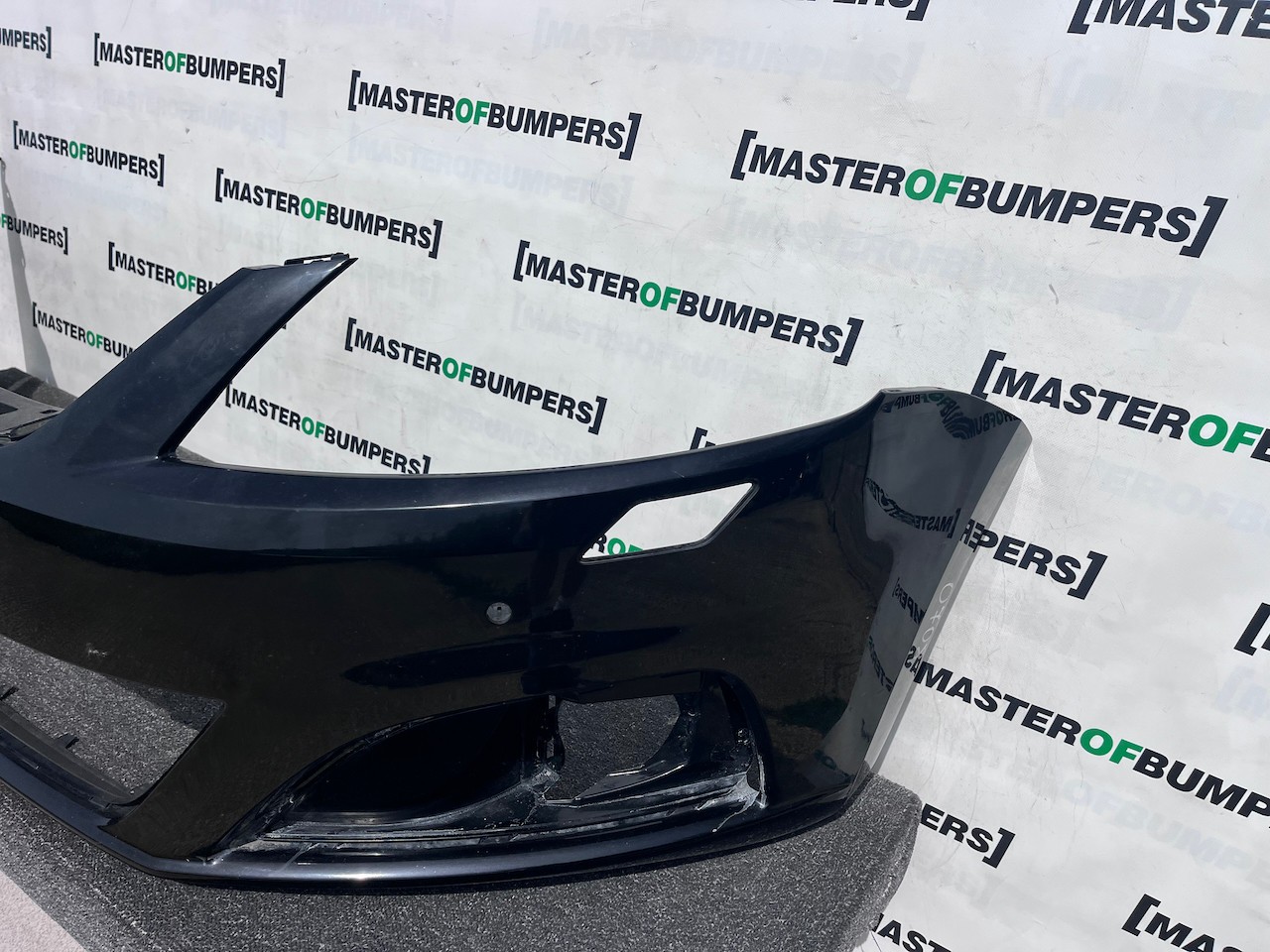 Seat Alhambra Cr Ecomotive Mpv 2012-2020 Front Bumper 4 Pdc +jets Genuine [o708]
