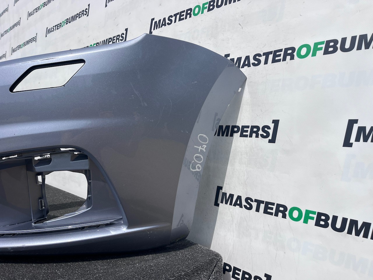 Seat Alhambra Cr Ecomotive Mpv 2012-2020 Front Bumper 4 Pdc +jets Genuine [o709]