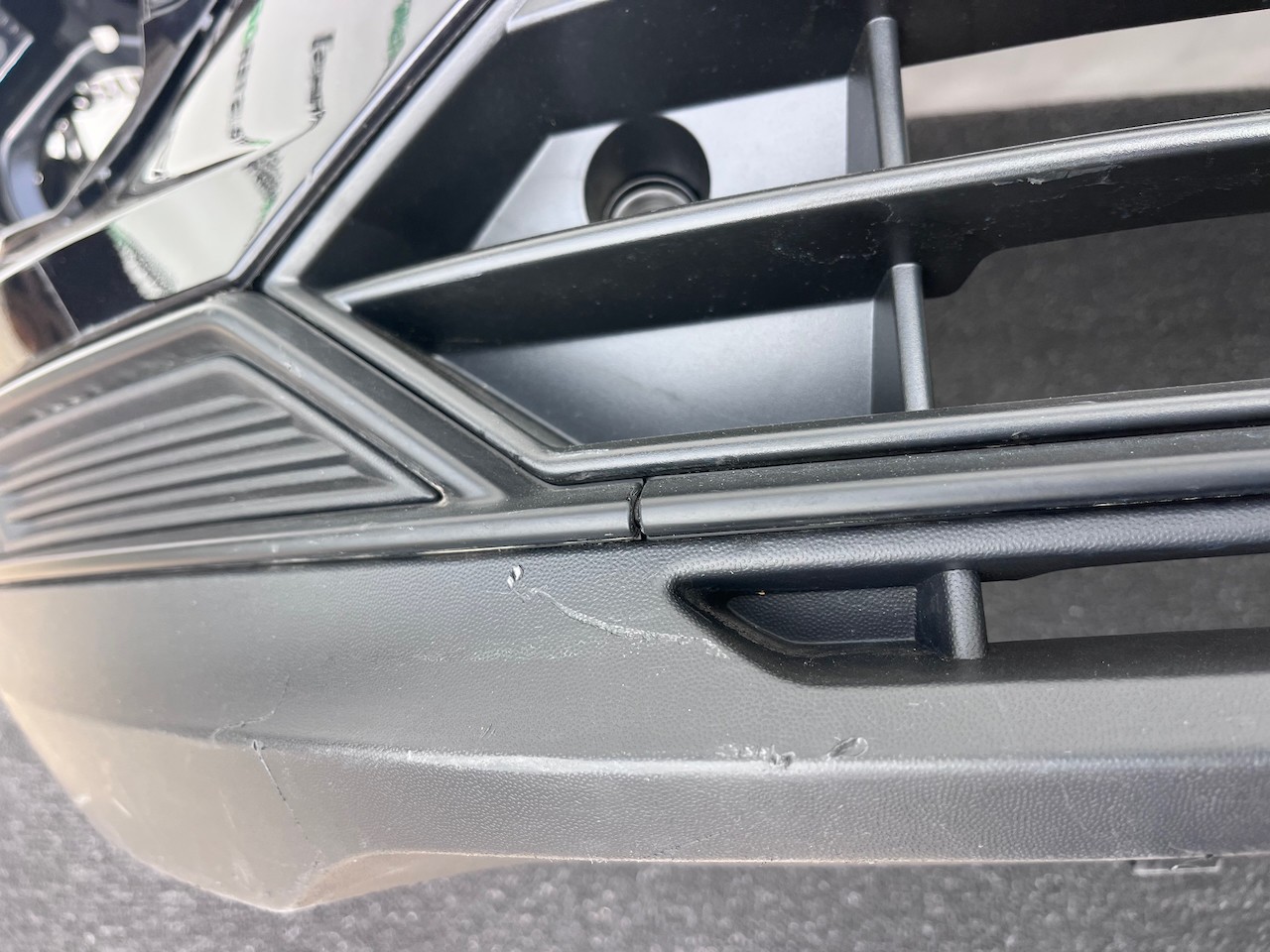 Seat Tarraco Technology Se Suv 2018-2024 Front Bumper 6 Pdc Genuine [o720]
