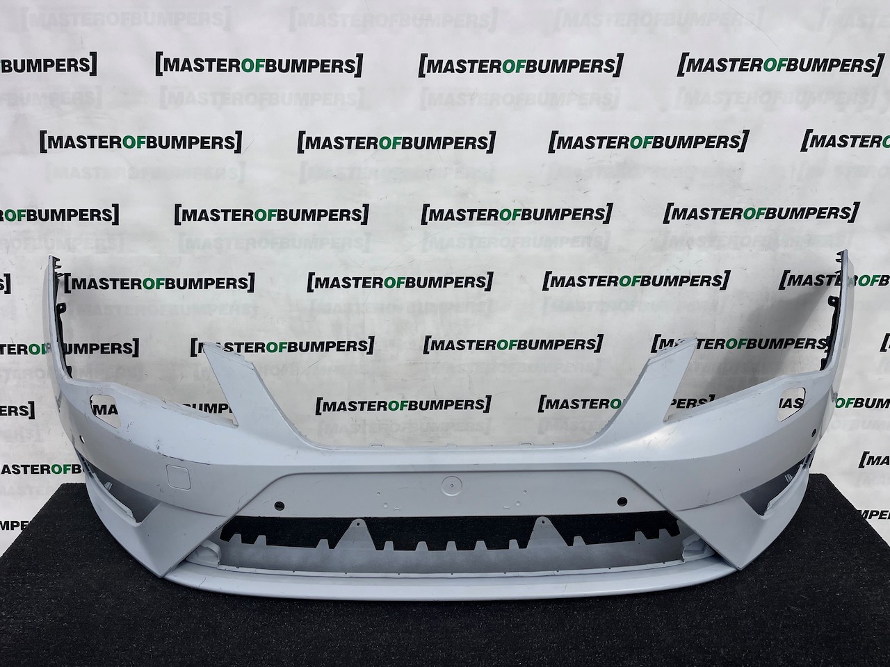 Seat Leon Fr Mk3 Hatchback 2013-2016 Front Bumper 4 Pdc Jets Genuine [o723]
