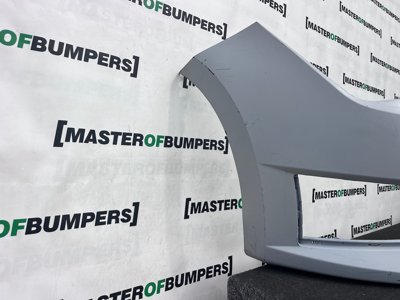 Seat Leon Fr Mk3 Hatchback 2013-2016 Front Bumper 4 Pdc Jets Genuine [o723]
