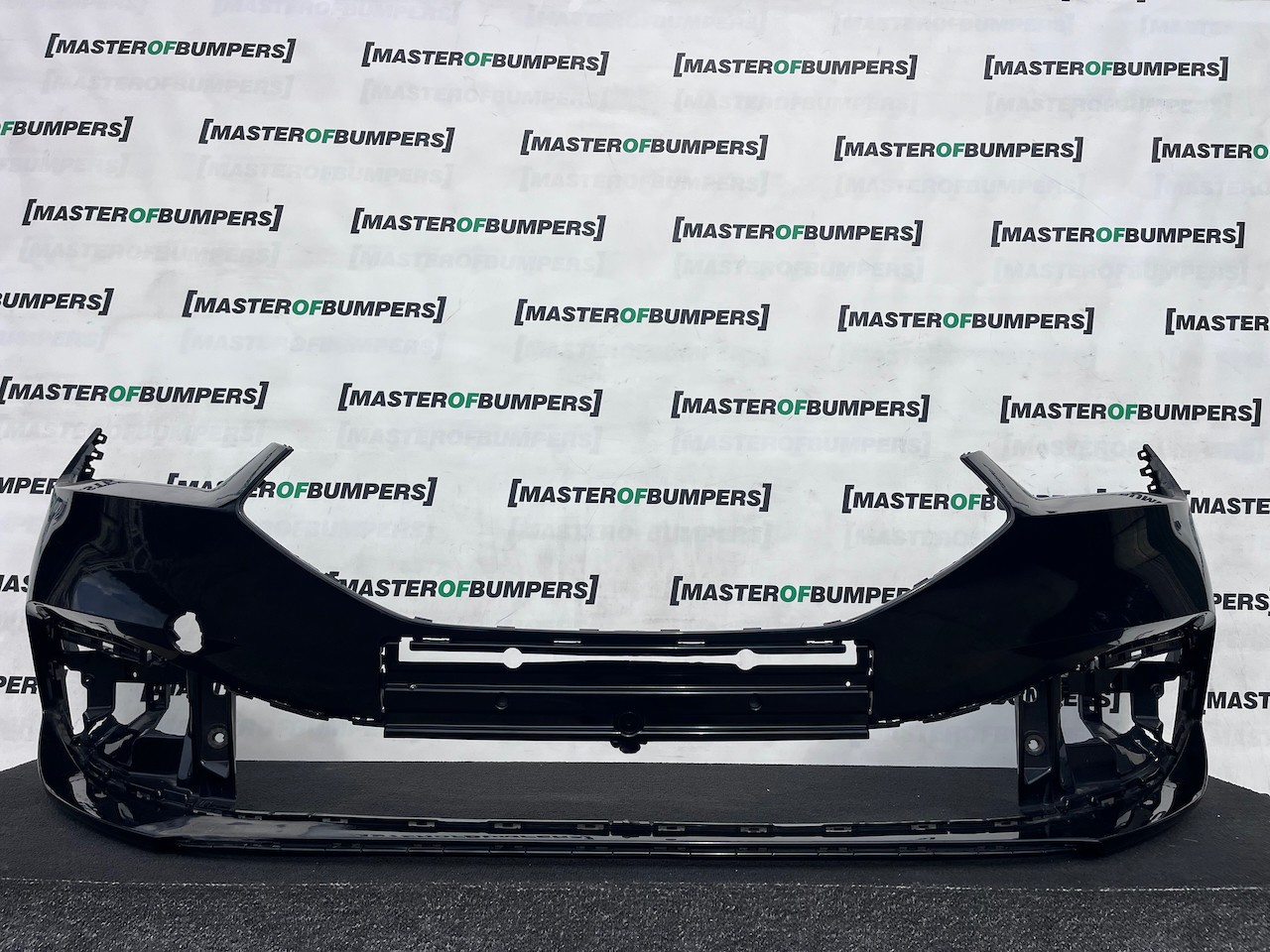 Seat Leon Se /  Xcellence / Fr Mk4 2021-2024 Front Bumper 6 Pdc Genuine [o727]