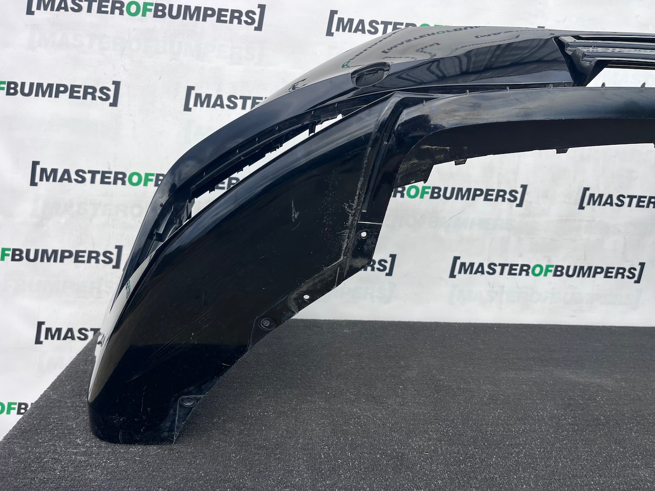 Seat Leon Se /  Xcellence / Fr Mk4 2021-2024 Front Bumper 6 Pdc Genuine [o727]