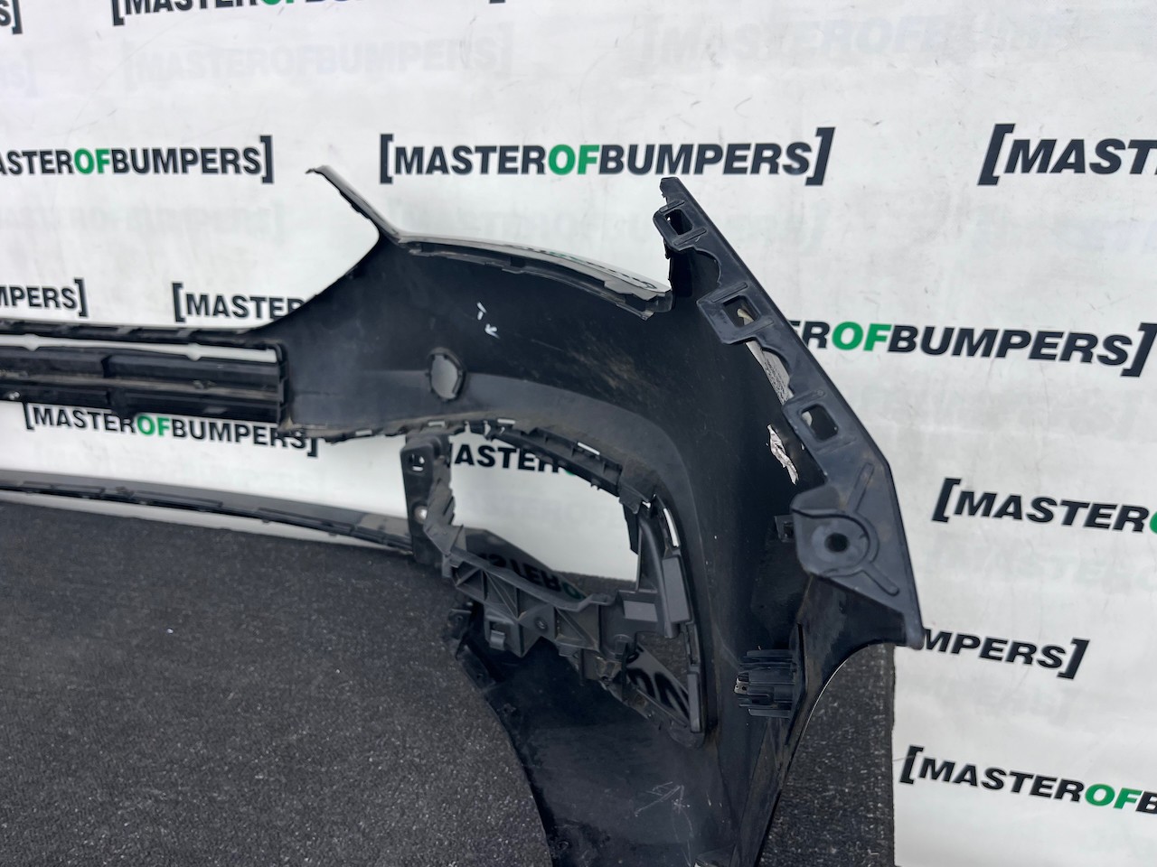 Seat Leon Se /  Xcellence / Fr Mk4 2021-2024 Front Bumper 6 Pdc Genuine [o727]