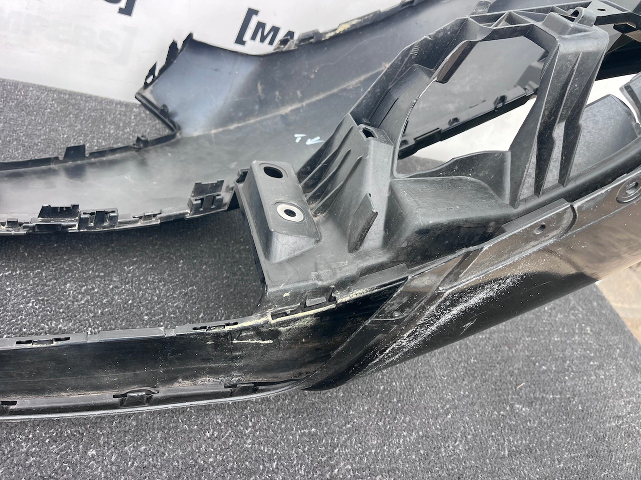 Seat Leon Se /  Xcellence / Fr Mk4 2021-2024 Front Bumper 6 Pdc Genuine [o727]