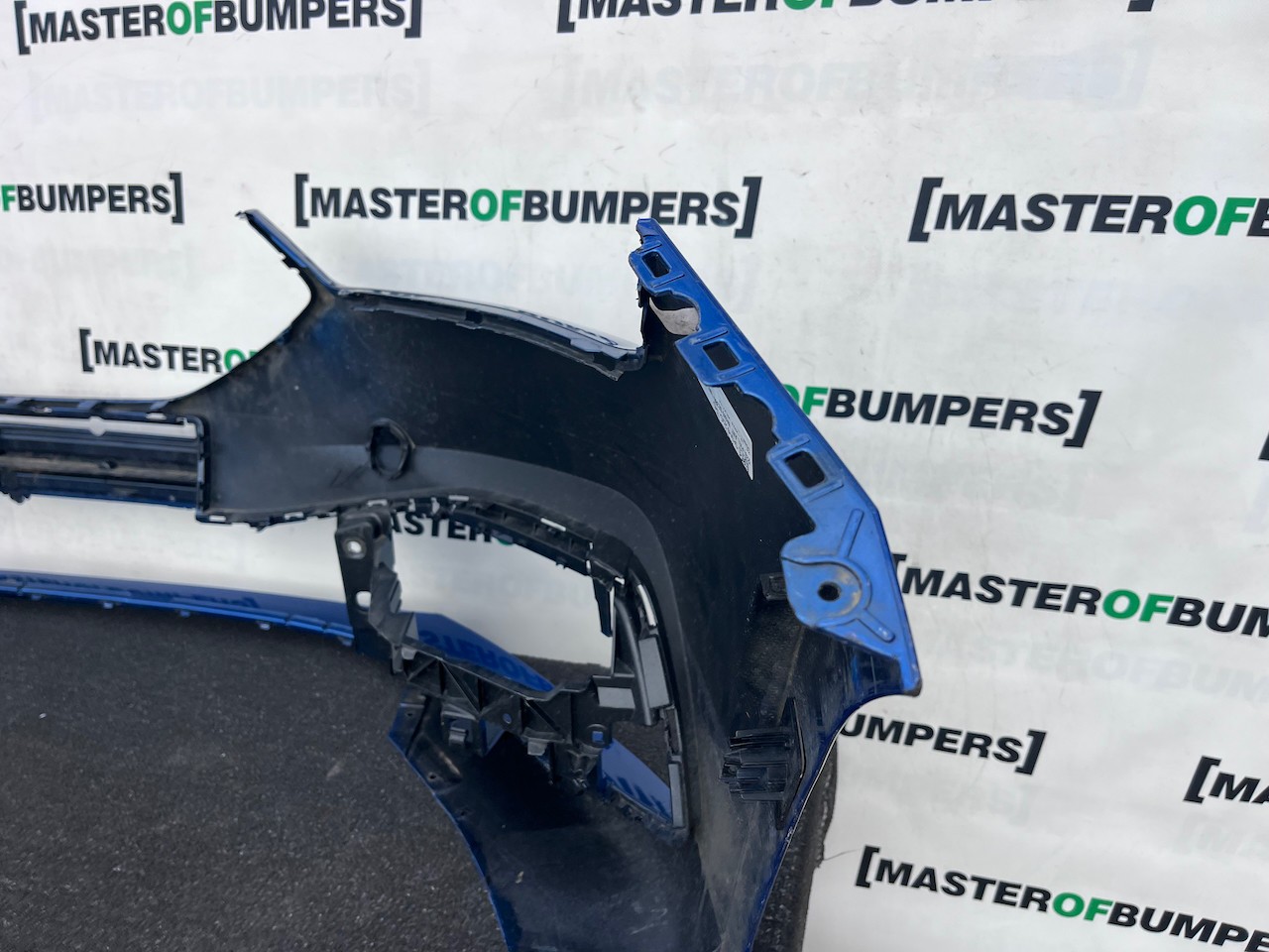 Seat Leon Se /  Xcellence / Fr Mk4 2021-2024 Front Bumper 6 Pdc Genuine [o732]