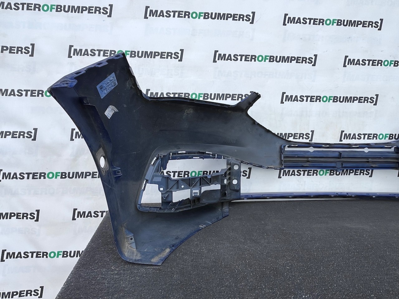 Seat Leon Se /  Xcellence / Fr Mk4 2021-2024 Front Bumper 6 Pdc Genuine [o729]