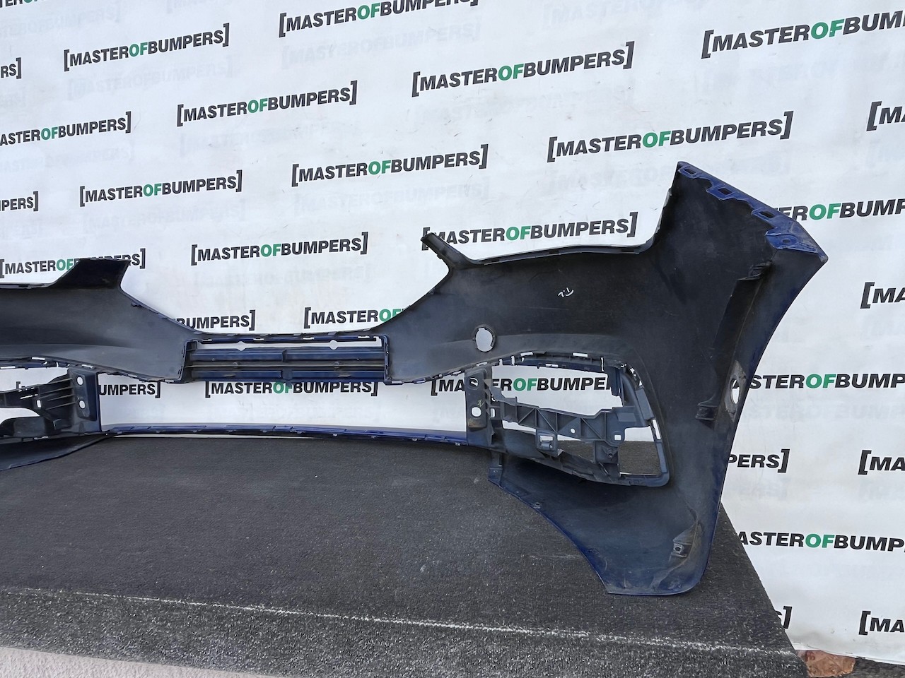 Seat Leon Se /  Xcellence / Fr Mk4 2021-2024 Front Bumper 6 Pdc Genuine [o729]