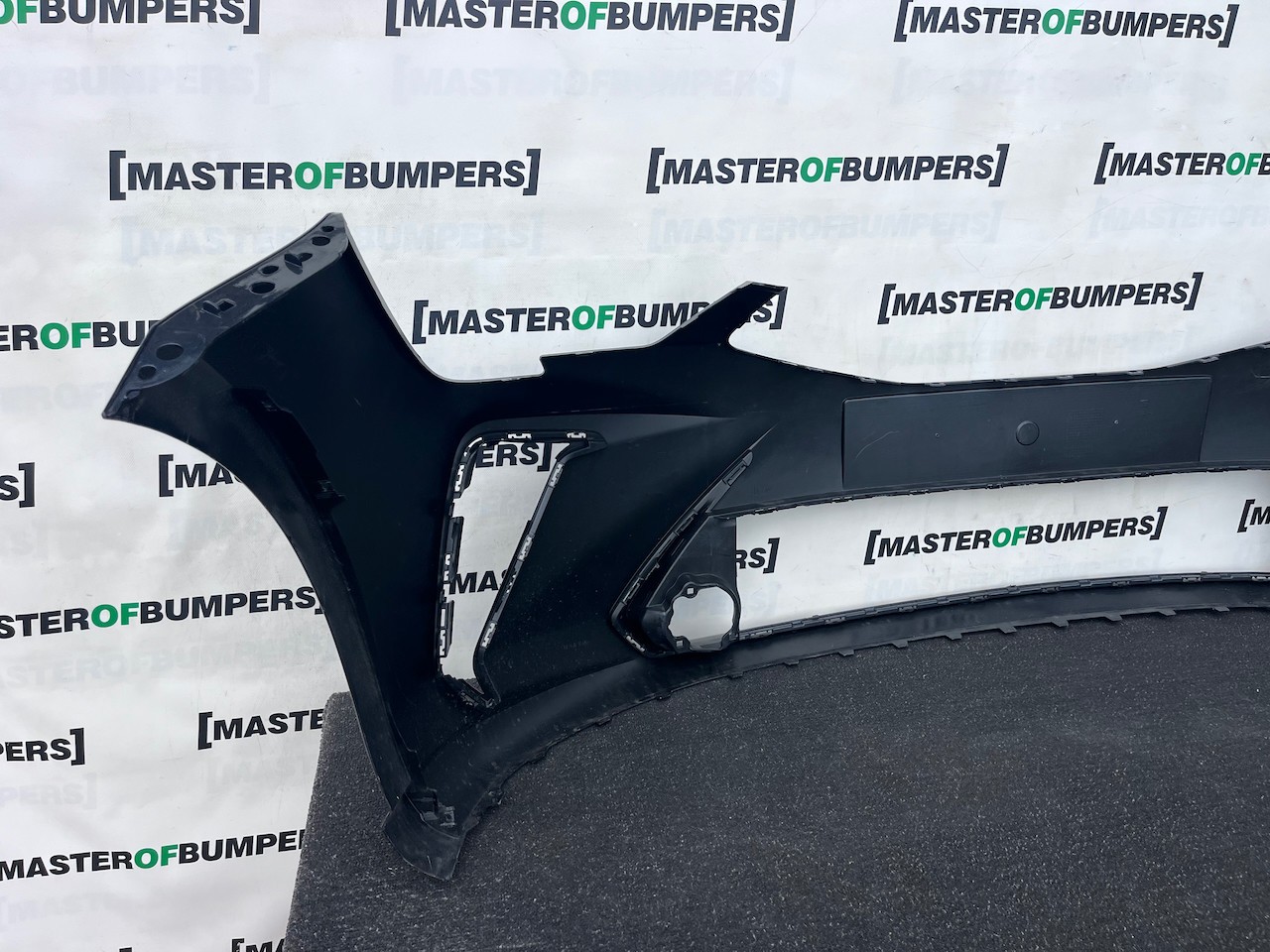 Seat Ibiza Fr Sport Hatchback Tsi 2026-2028 Front Bumper Pdc Genuine [v736]