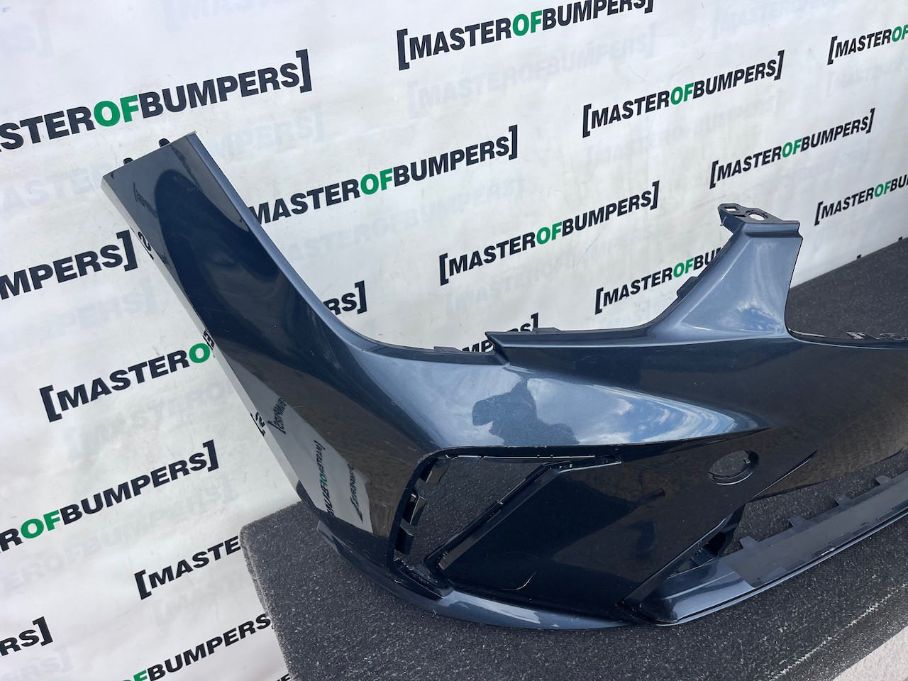 Seat Ibiza Fr Sport Hatchback Tsi 2026-2028 Front Bumper Pdc Genuine [v736]