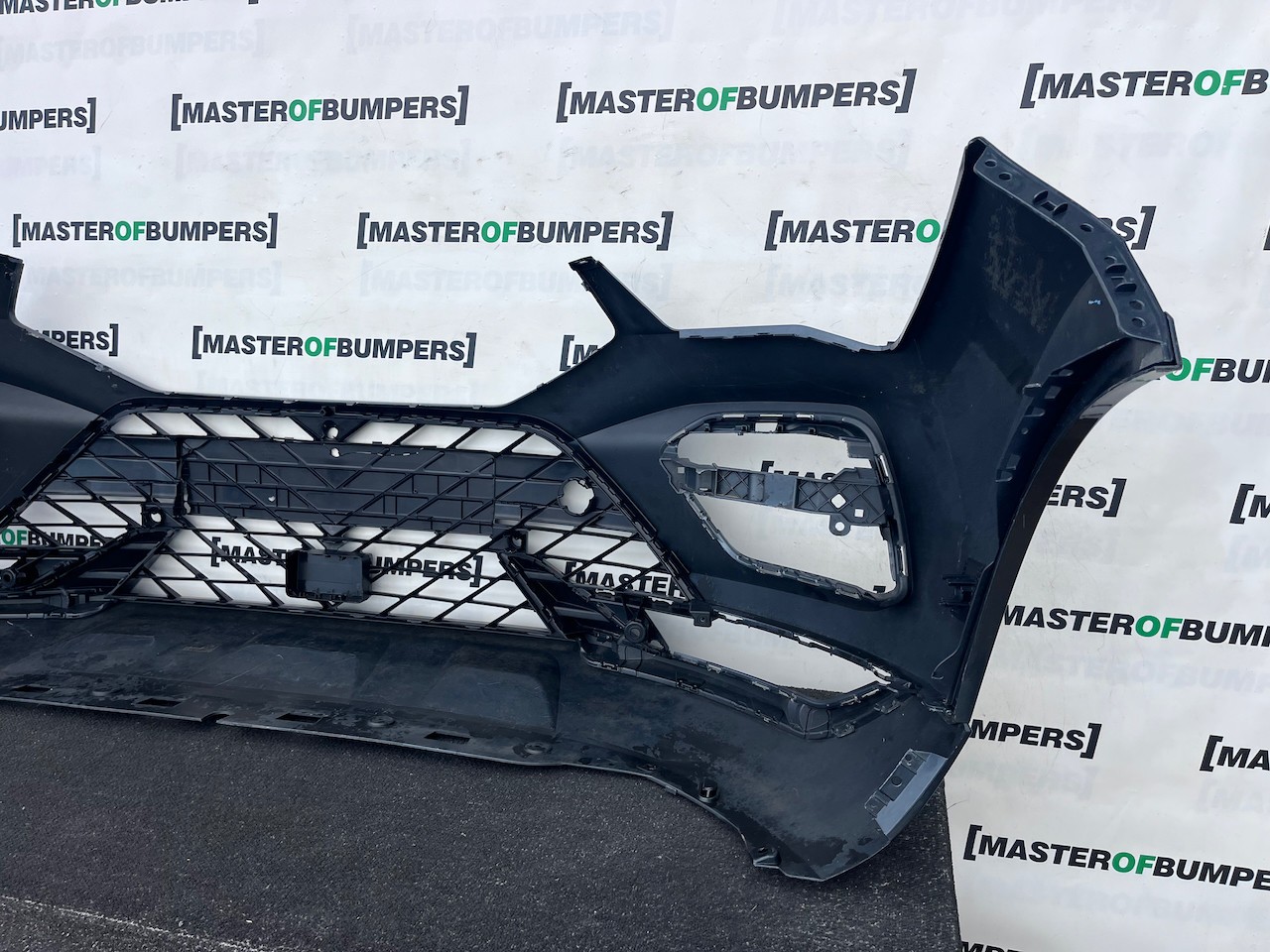 Seat Ateca Cupra Tsi Suv 2021-2025 Front Bumper 6 Pdc Genuine [v746]