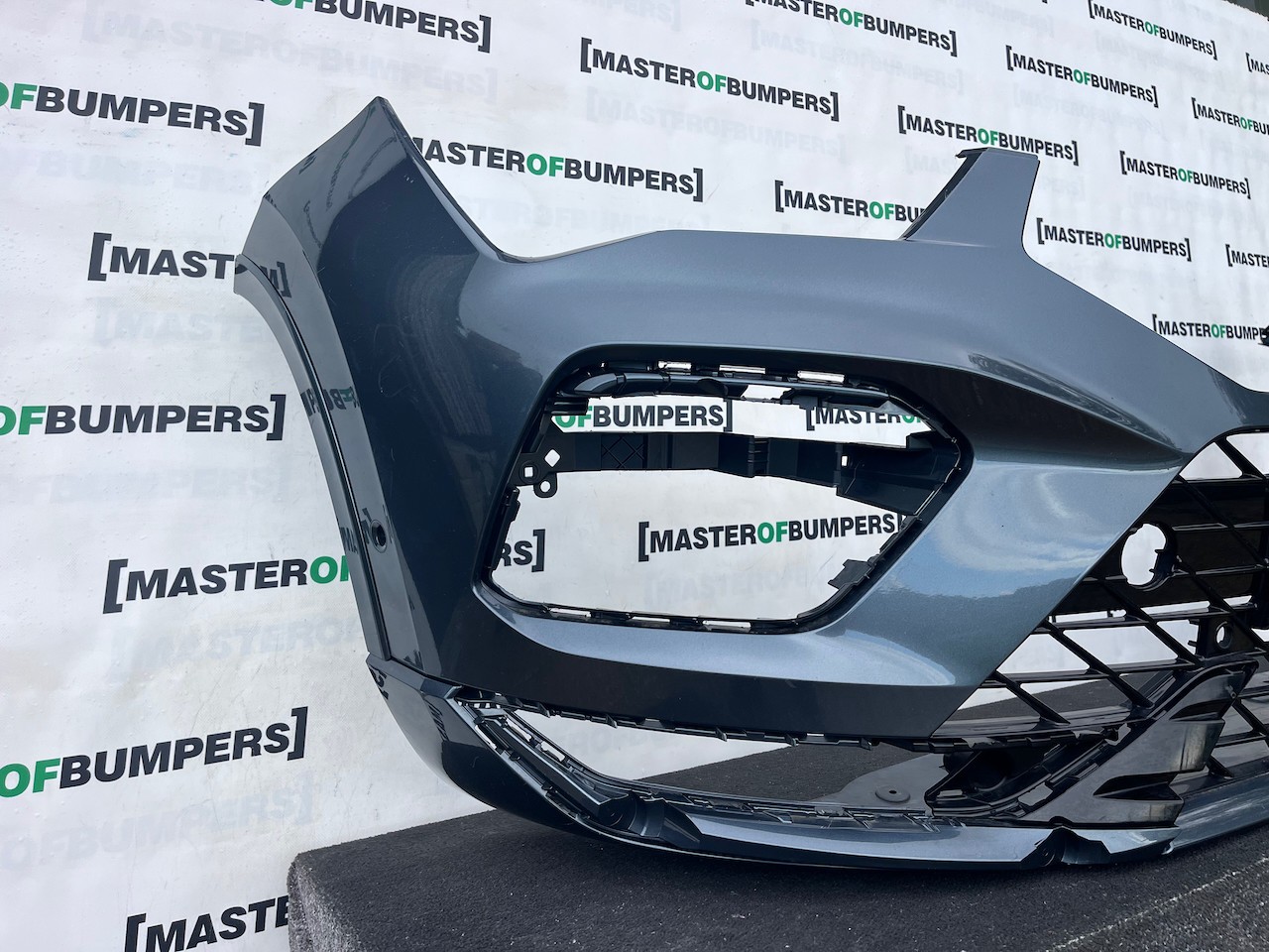 Seat Ateca Cupra Tsi Suv 2021-2025 Front Bumper 6 Pdc Genuine [v746]