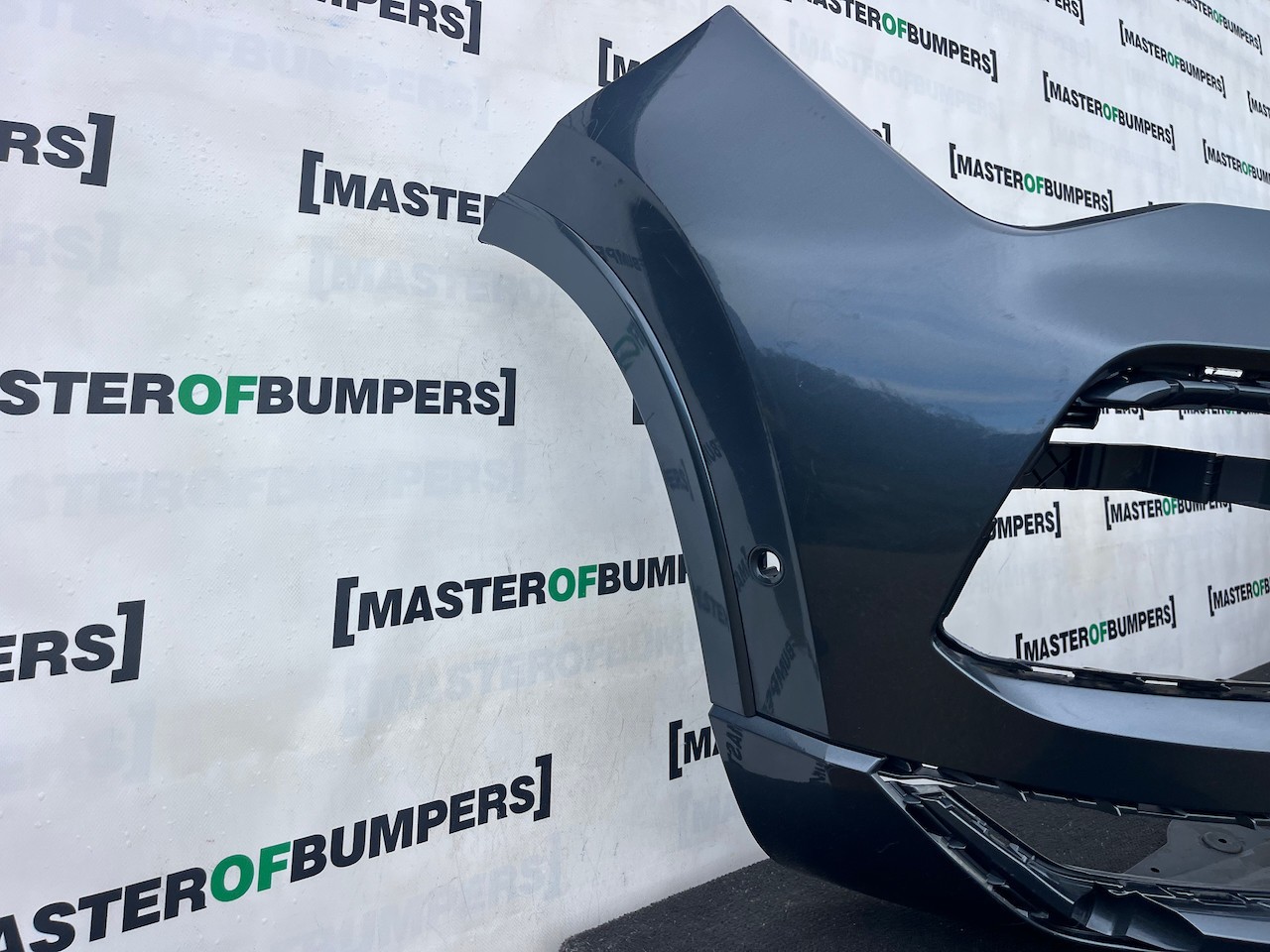 Seat Ateca Cupra Tsi Suv 2021-2025 Front Bumper 6 Pdc Genuine [v746]