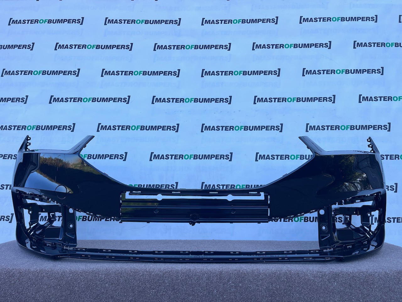 Seat Leon Se /  Xcellence / Fr Mk4 2021-2024 Front Bumper 6 Pdc Genuine [o750]