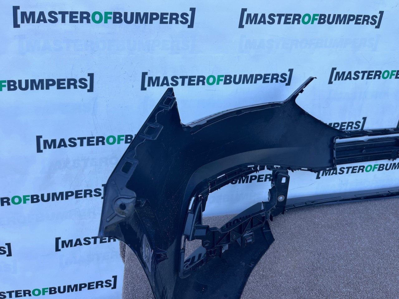Seat Leon Se /  Xcellence / Fr Mk4 2021-2024 Front Bumper 6 Pdc Genuine [o750]