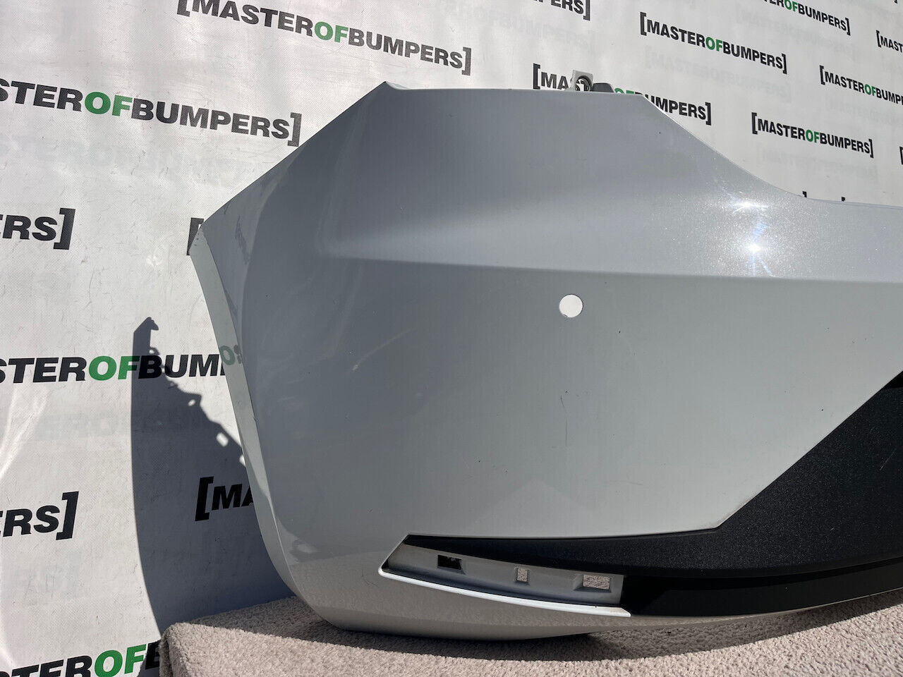 Seat Leon Fr Hatchback 2013-2016 Rear Bumper 4 Pdc White Genuine [o560]