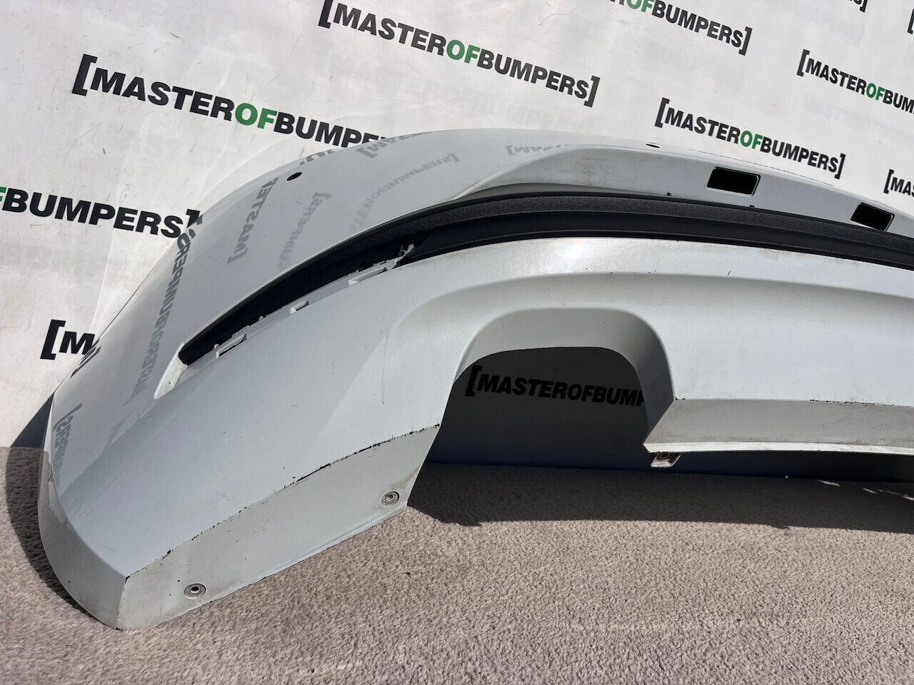 Seat Leon Fr Hatchback 2013-2016 Rear Bumper 4 Pdc White Genuine [o560]