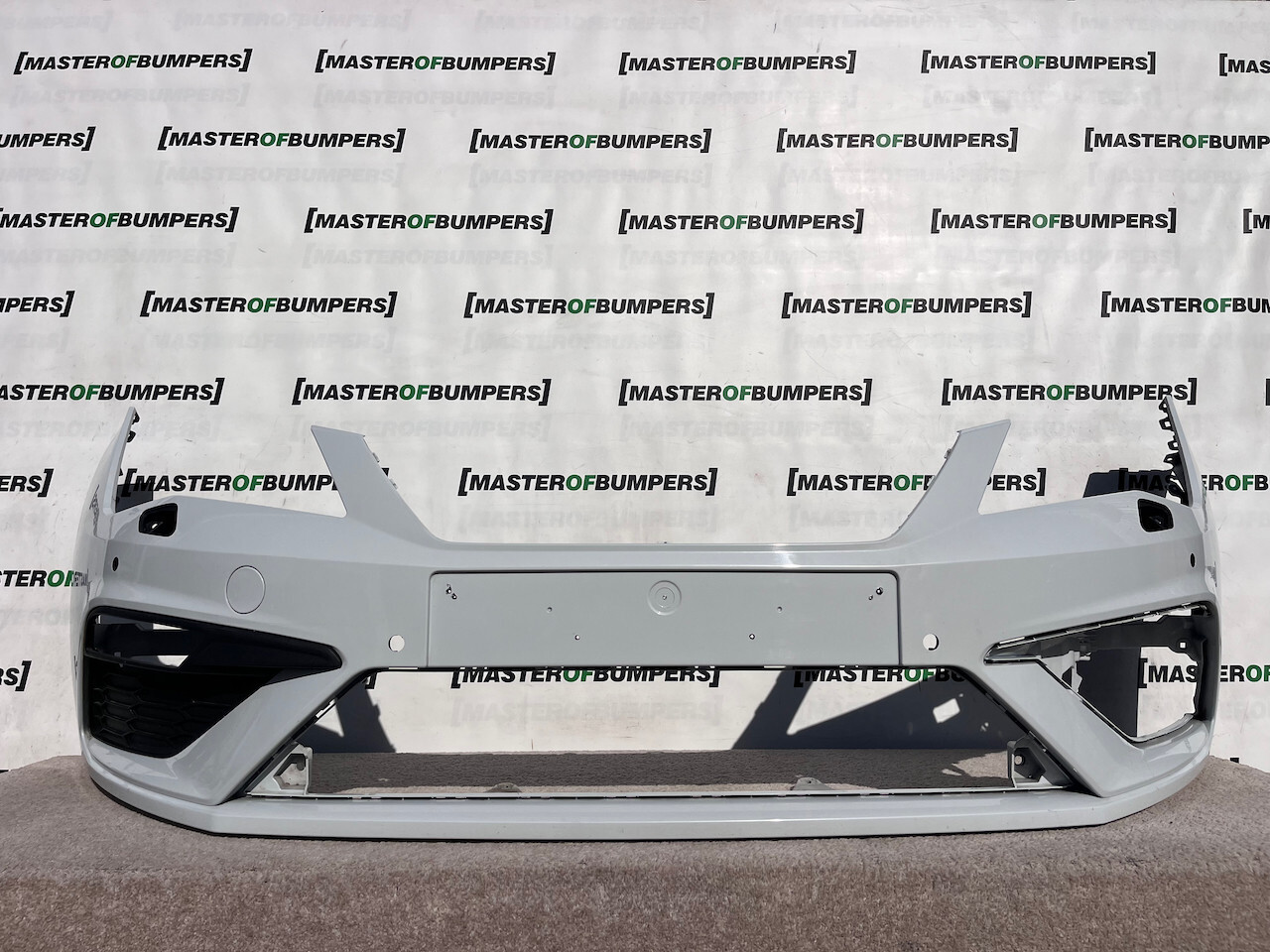 Seat Leon Fr Mk3 Face Lifting 2016-2019 Front Bumper 4 Pdc + Jet Genuine [o564]