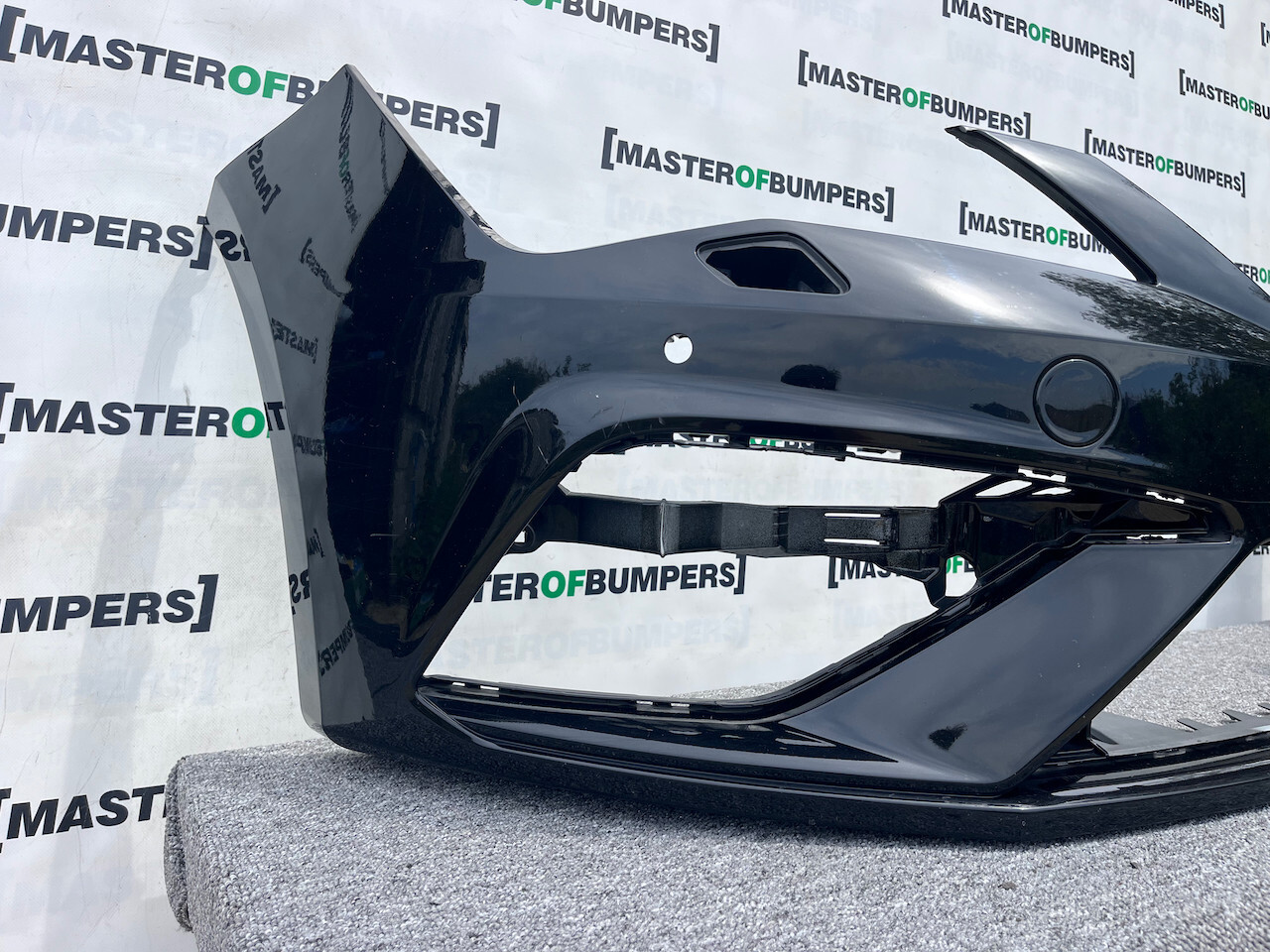 Seat Leon Fr Mk3 Lift Hatchback 2017-2019 Front Bumper 4 Pdc Jets Genuine [o590]