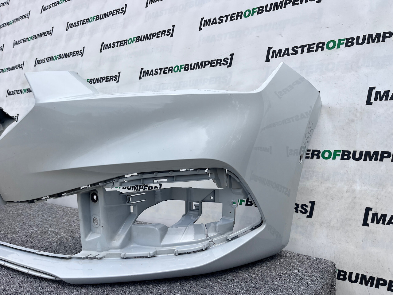 Seat Leon Fr Mk4 Hatchback Eastate 2021-2024 Front Bumper 6 Pdc Genuine [o591]