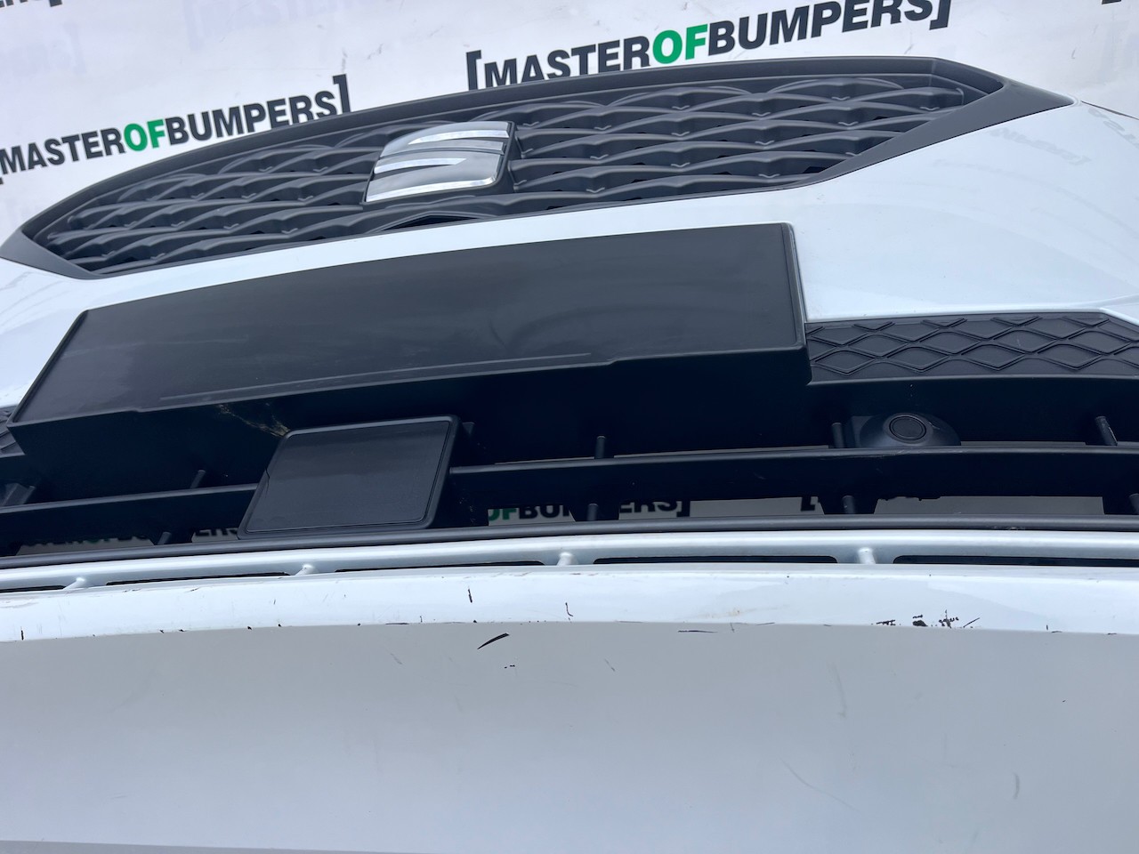 Seat Tarraco Fr Sport Suv 2018-2024 Front Bumper 6 Pdc W/grilles Genuine [o642]