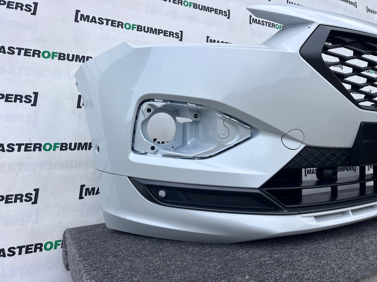 Seat Tarraco Fr Sport Suv 2018-2024 Front Bumper 6 Pdc W/grilles Genuine [o642]