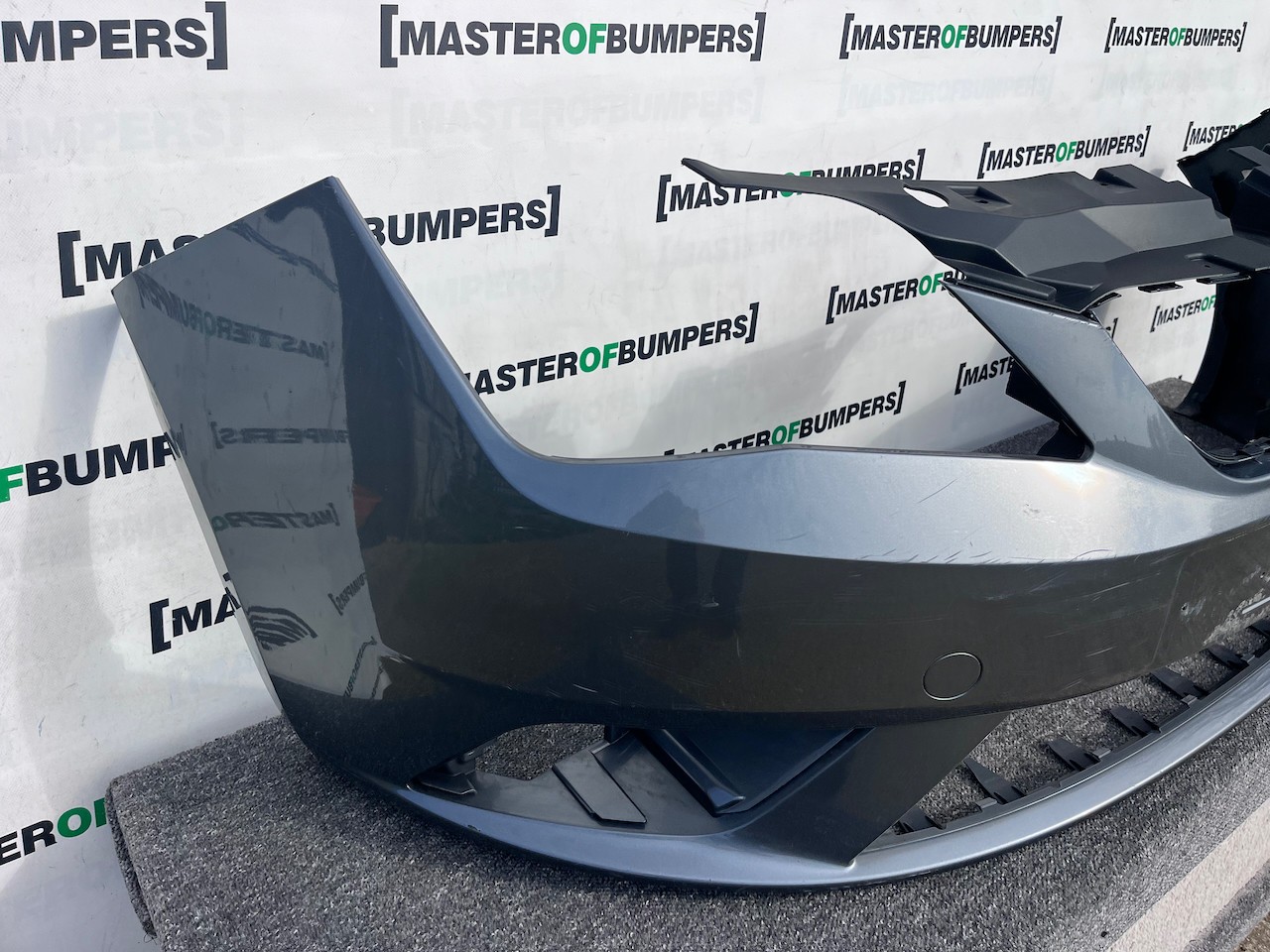 Seat Ibiza Se Tsi Evo Hatchback 2012-2017 Front Bumper No Pdc Genuine [v648]
