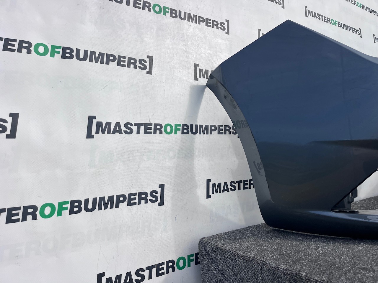 Seat Ibiza Se Tsi Evo Hatchback 2012-2017 Front Bumper No Pdc Genuine [v648]