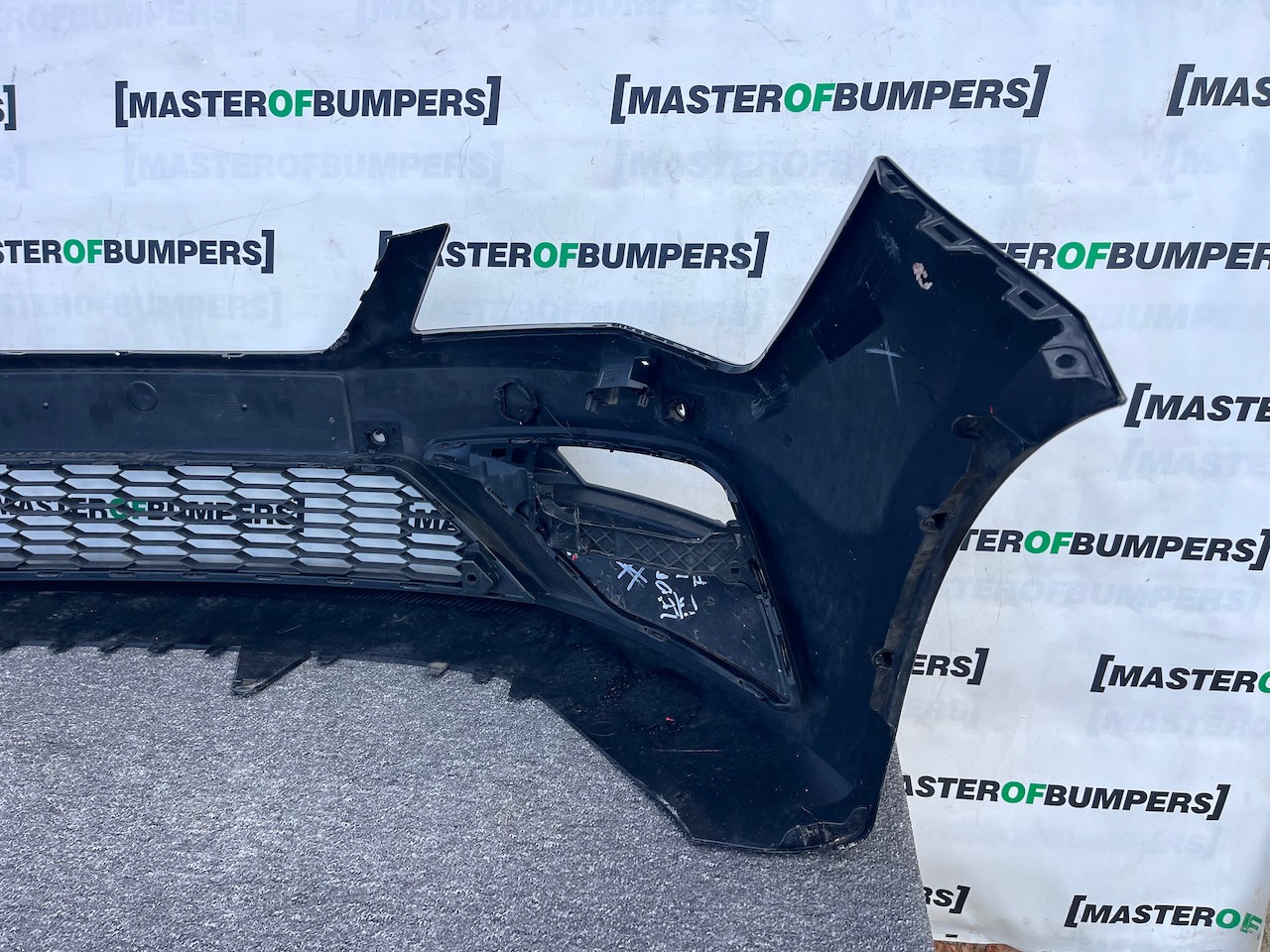 Seat Leon Fr Mk3 Lift Hatchback 2017-2019 Front Bumper 4 Pdc Jets Genuine [o657]