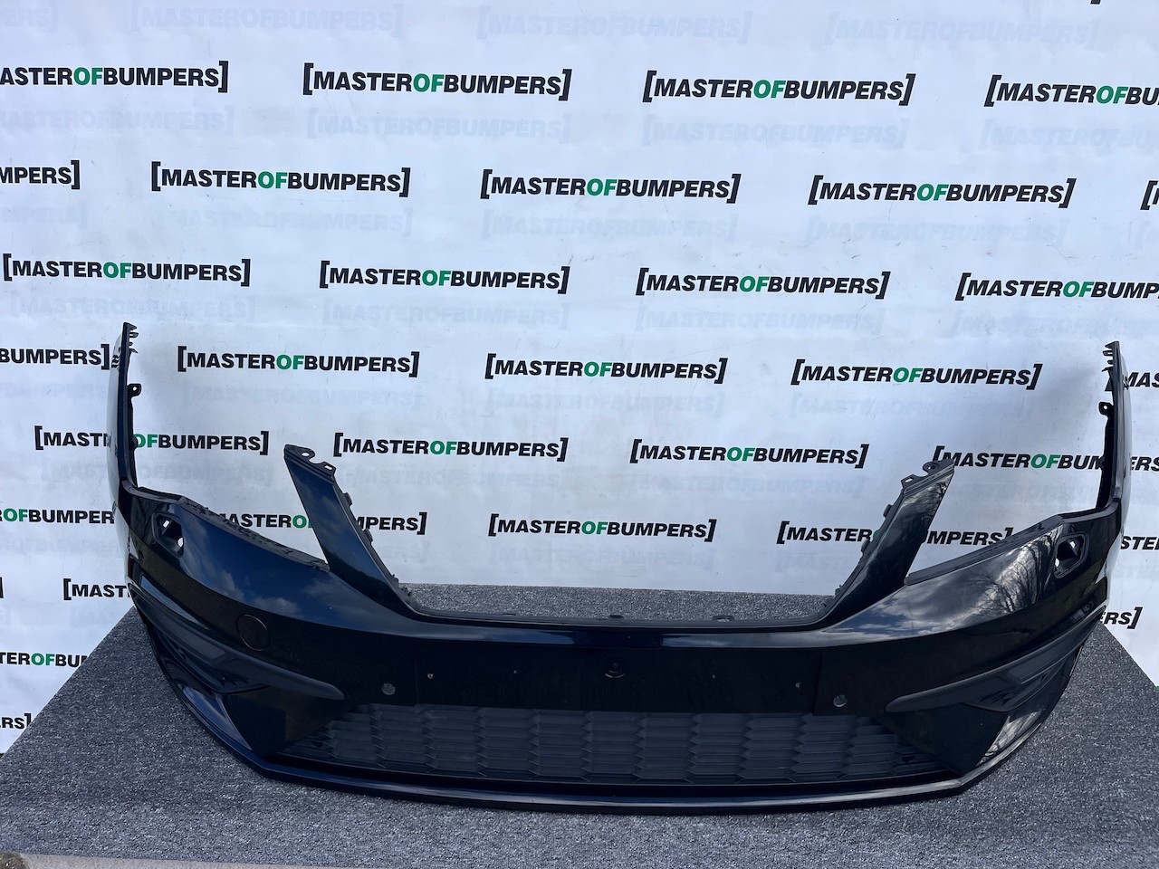 Seat Leon Fr Mk3 Lift Hatchback 2017-2019 Front Bumper 4 Pdc Jets Genuine [o657]