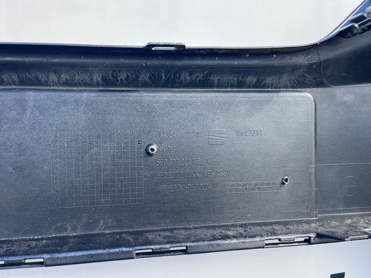 Seat Leon Fr Mk3 Lift Hatchback 2017-2019 Front Bumper No Pdc Jet Genuine [o659]