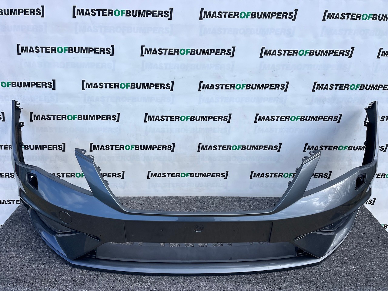 Seat Leon Fr Mk3 Lift Hatchback 2017-2019 Front Bumper No Pdc Jet Genuine [o659]