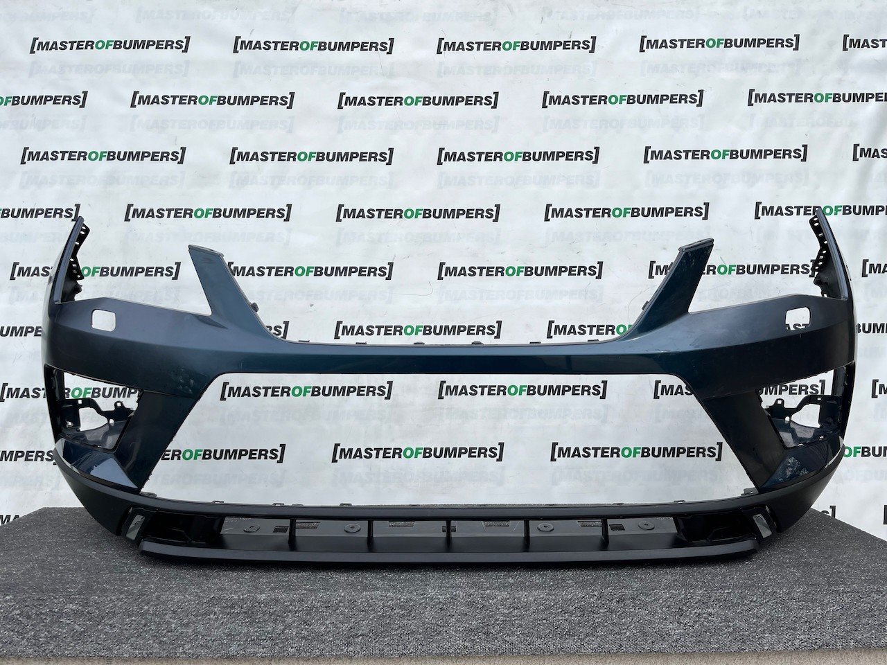 Seat Ateca Experience Tsi Evo Suv 2016-2020 Front Bumper 4 Pdc Genuine [v671]