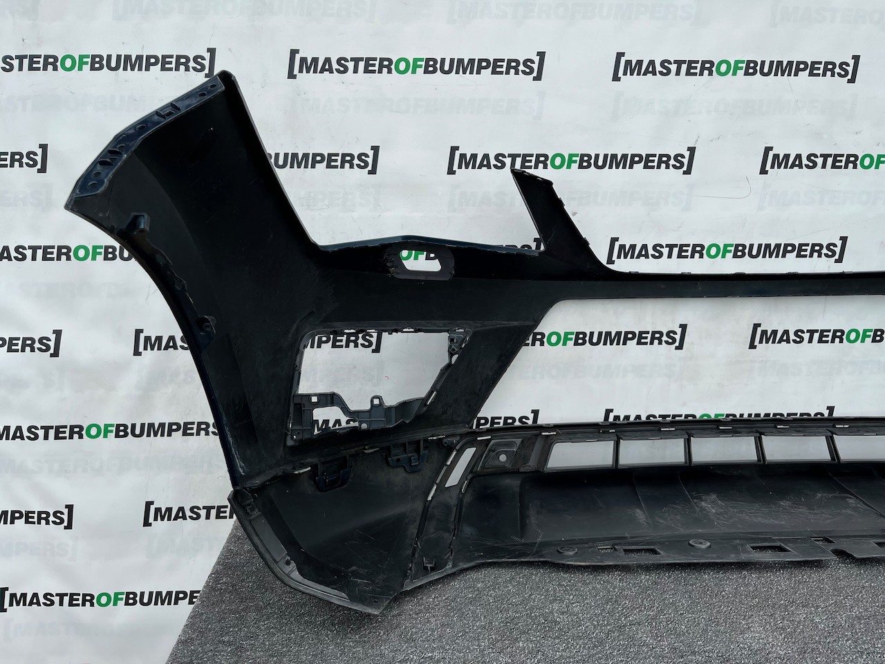 Seat Ateca Experience Tsi Evo Suv 2016-2020 Front Bumper 4 Pdc Genuine [v671]