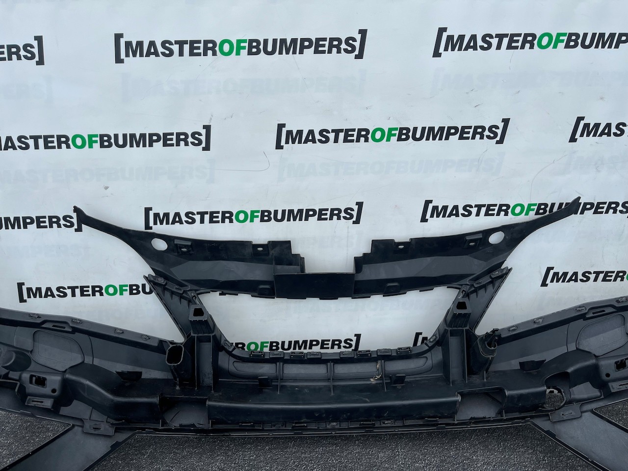 Seat Ibiza Fr Tsi Evo Hatchback 2012-2017 Front Bumper No Pdc Genuine [o677]