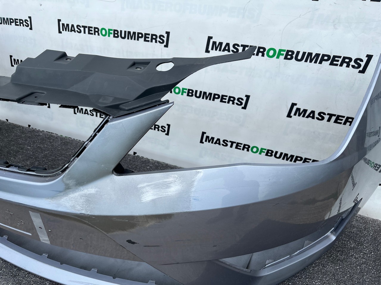 Seat Ibiza Fr Tsi Evo Hatchback 2012-2017 Front Bumper No Pdc Genuine [o677]