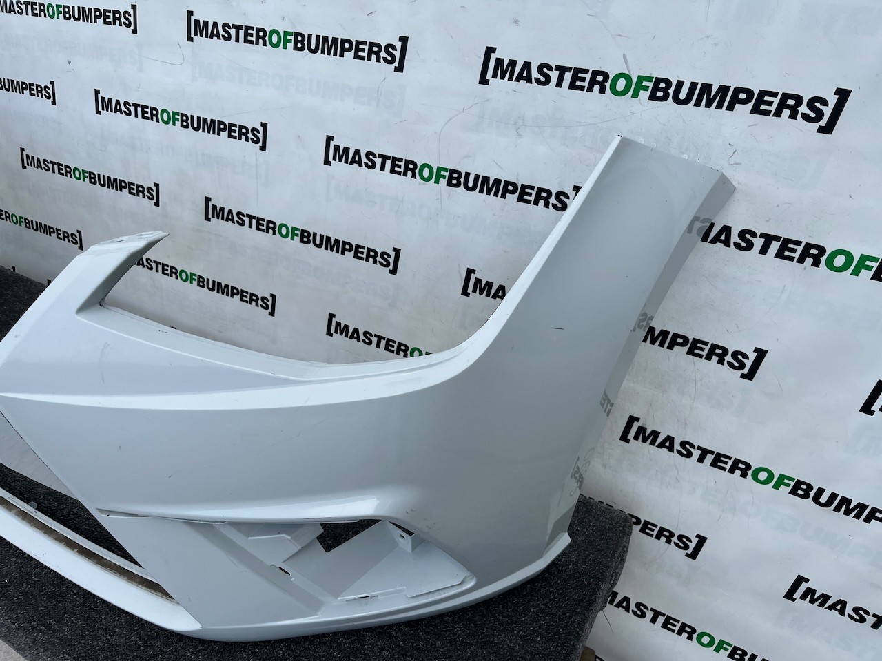 Seat Ibiza Fr Mk5 Hatchback 2017-2022 Front Bumper No Pdc Genuine [o683]