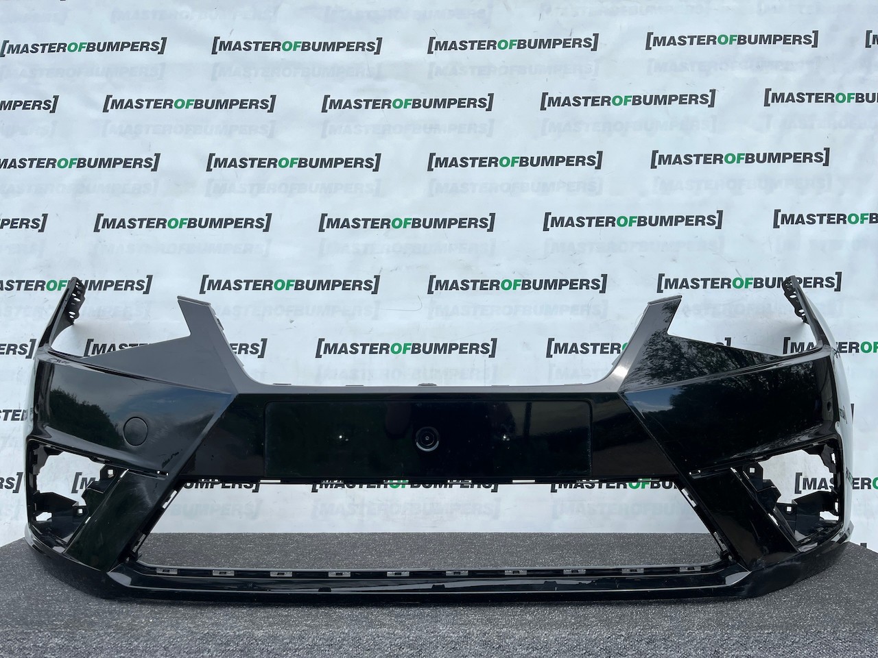 Seat Ibiza Fr Mk5 Hatchback 2017-2022 Front Bumper 4 Pdc Genuine [o684]
