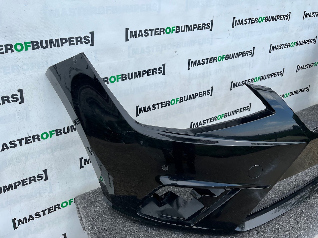 Seat Ibiza Fr Mk5 Hatchback 2017-2022 Front Bumper 4 Pdc Genuine [o684]