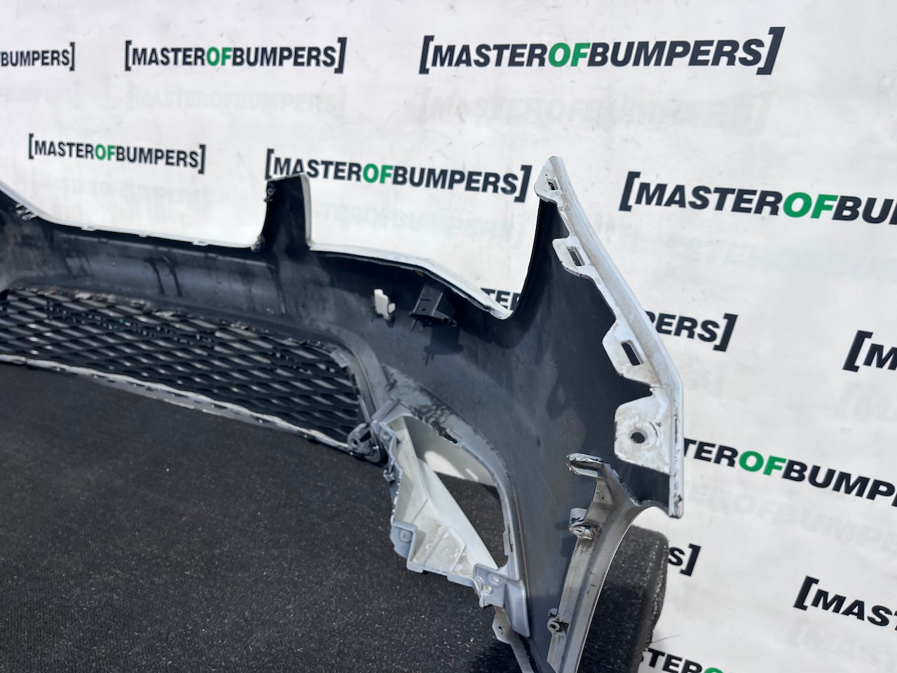 Seat Leon Se Mk3 Hatchback 2017-2020 Front Bumper No Pdc + Jets Genuine [o737]