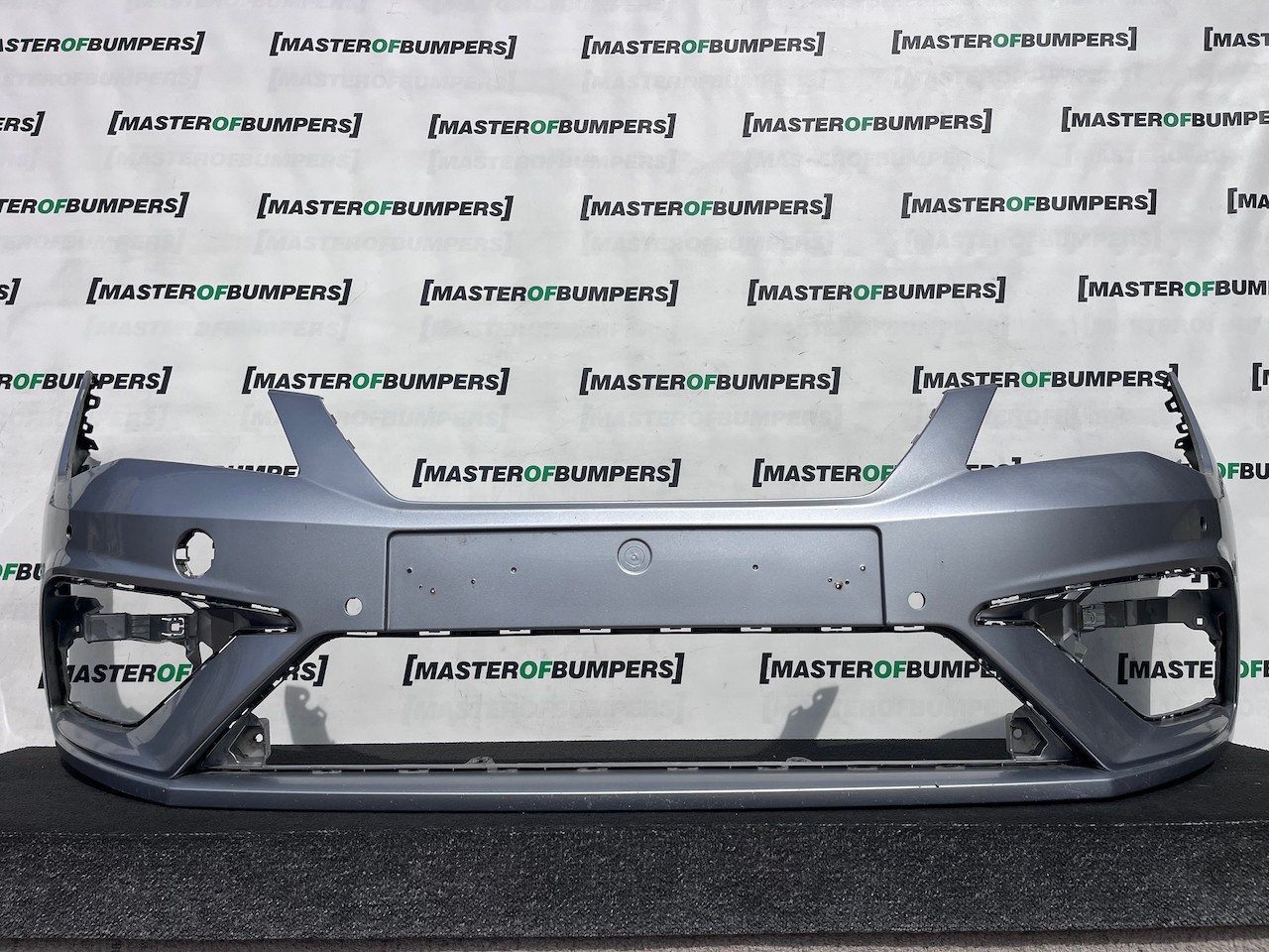 Seat Leon Fr Mk3 Lift Hatchback 2017-2019 Front Bumper 4 Pdc Genuine [o725]