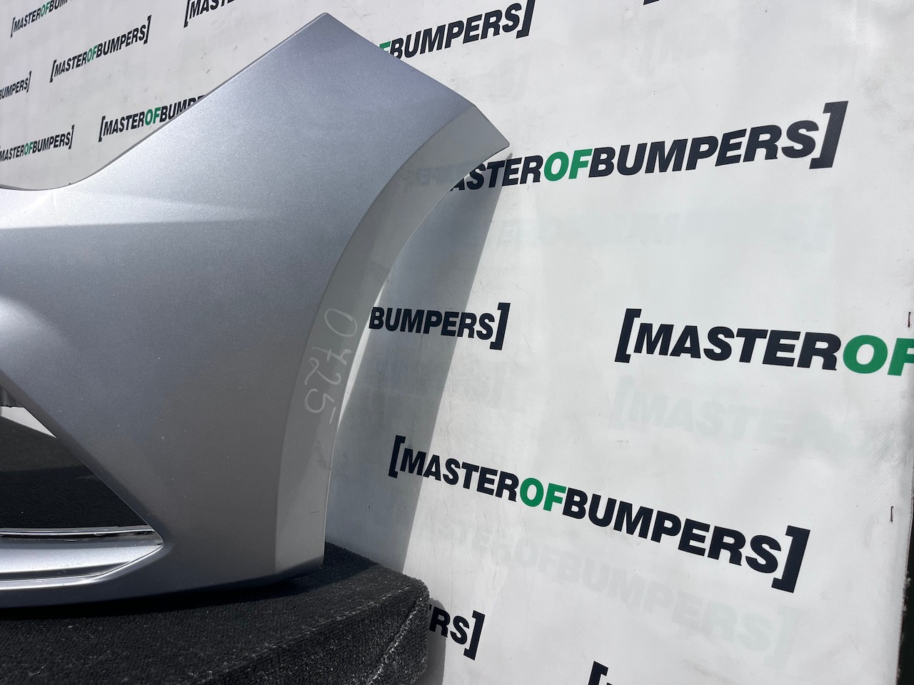 Seat Leon Fr Mk3 Lift Hatchback 2017-2019 Front Bumper 4 Pdc Genuine [o725]