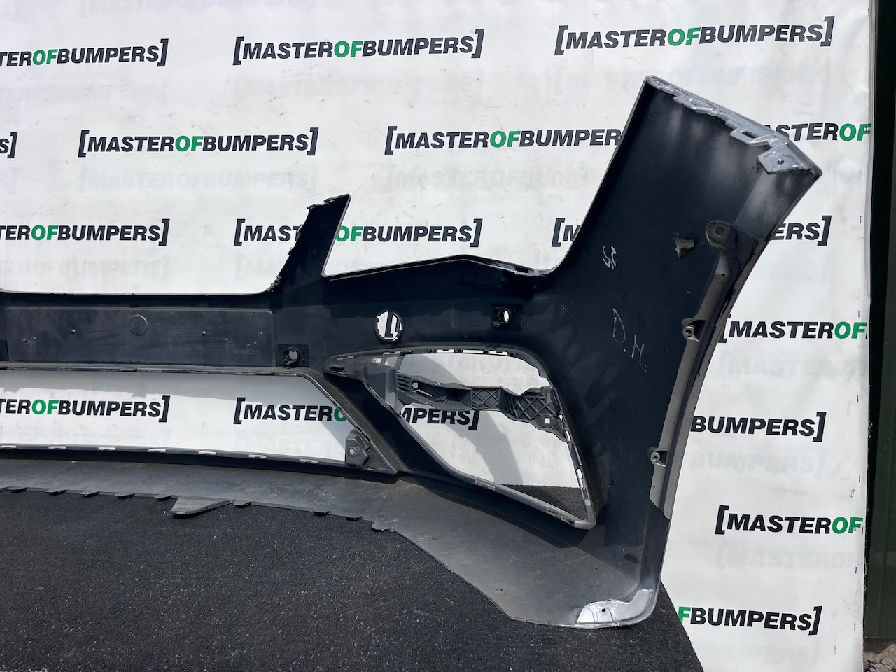 Seat Leon Fr Mk3 Lift Hatchback 2017-2019 Front Bumper 4 Pdc Genuine [o725]