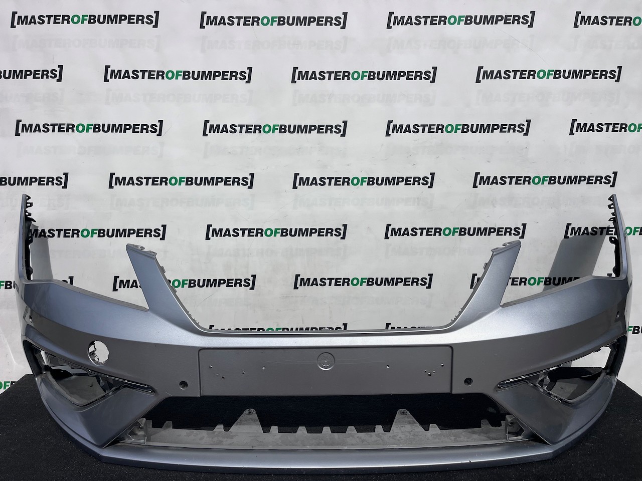 Seat Leon Fr Mk3 Lift Hatchback 2017-2019 Front Bumper 4 Pdc Genuine [o725]