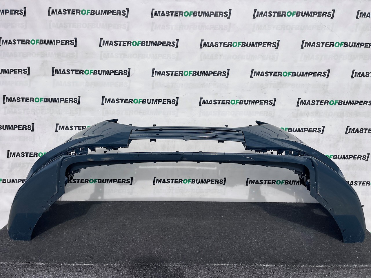 Seat Leon Se /  Xcellence / Fr Mk4 2021-2024 Front Bumper 6 Pdc Genuine [o726]