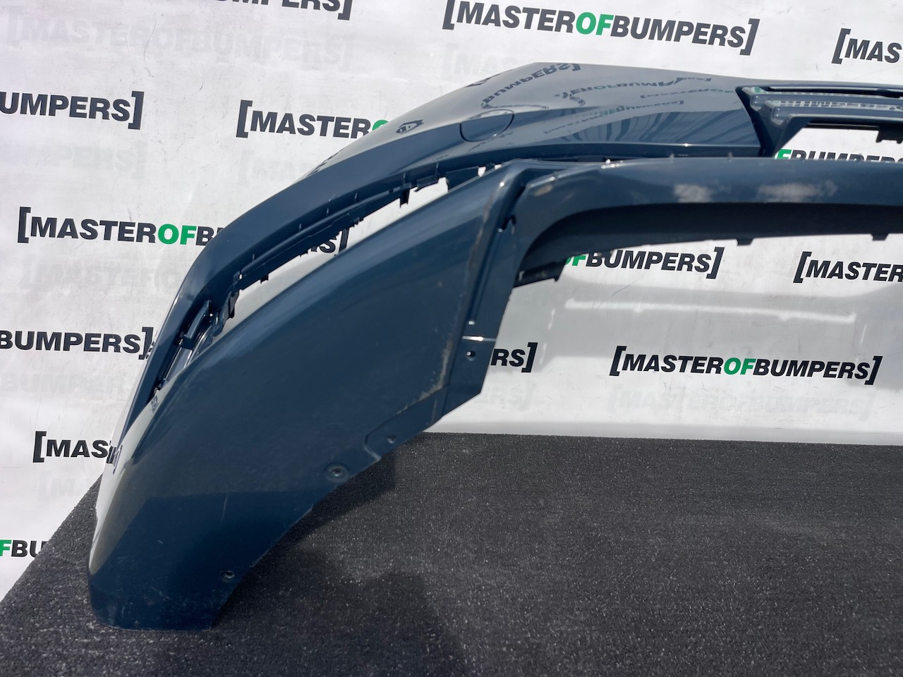 Seat Leon Se /  Xcellence / Fr Mk4 2021-2024 Front Bumper 6 Pdc Genuine [o726]