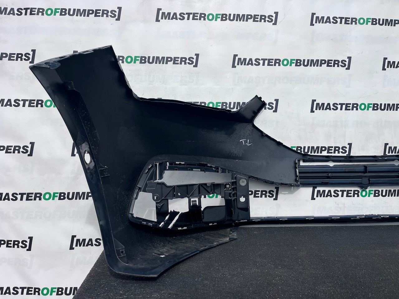 Seat Leon Se /  Xcellence / Fr Mk4 2021-2024 Front Bumper 6 Pdc Genuine [o726]