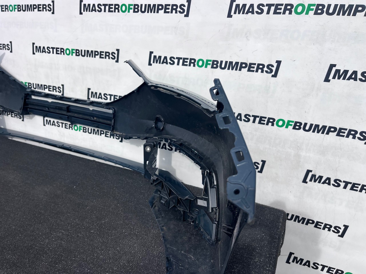 Seat Leon Se /  Xcellence / Fr Mk4 2021-2024 Front Bumper 6 Pdc Genuine [o726]